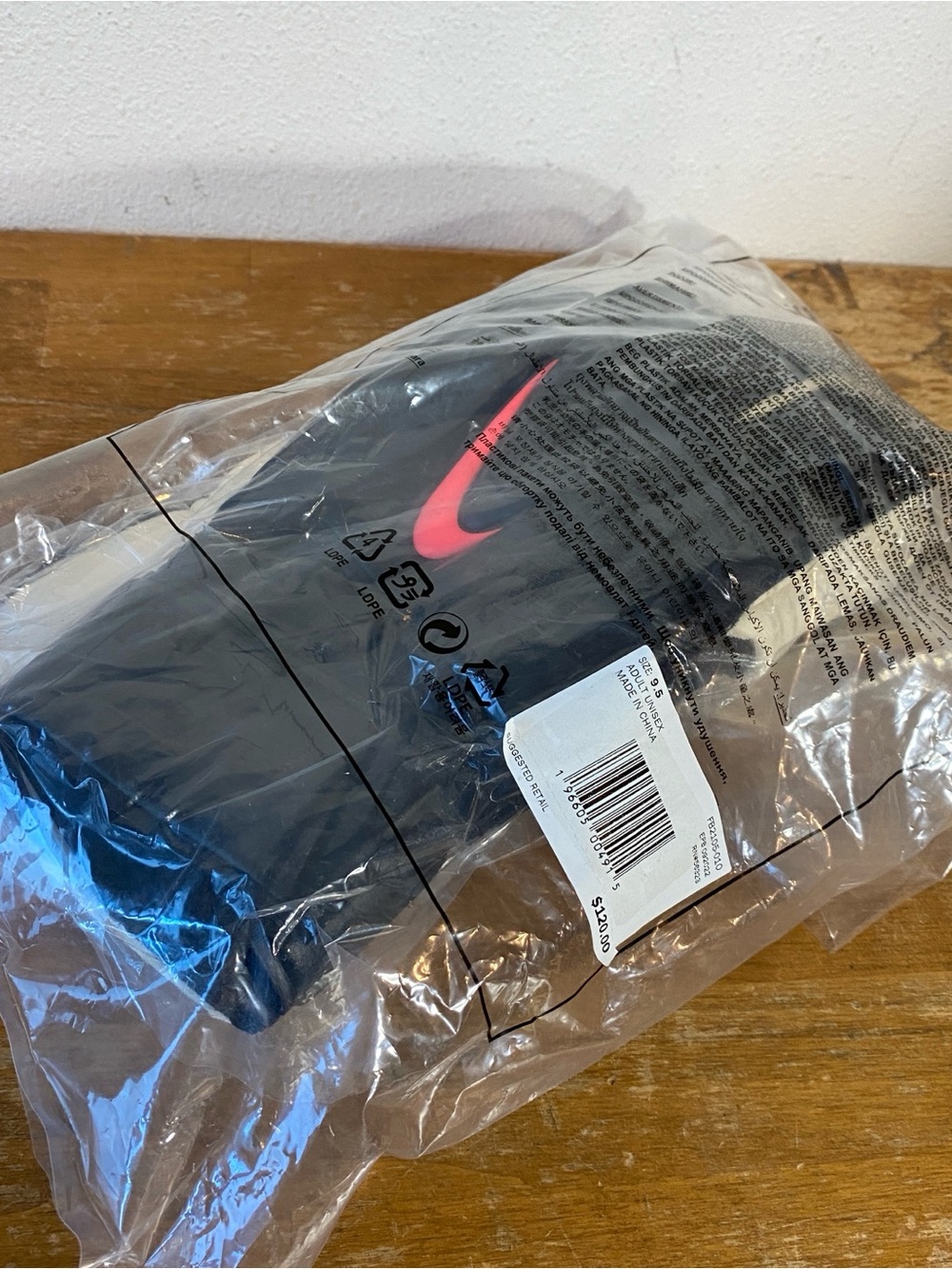 Nike Gunn Cut Player Edition Goalkeeper Gloves Black FB2105-010 $120 - Size 9.5